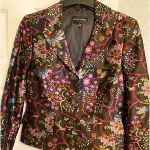 Brown silk jacket with embroidered like print small